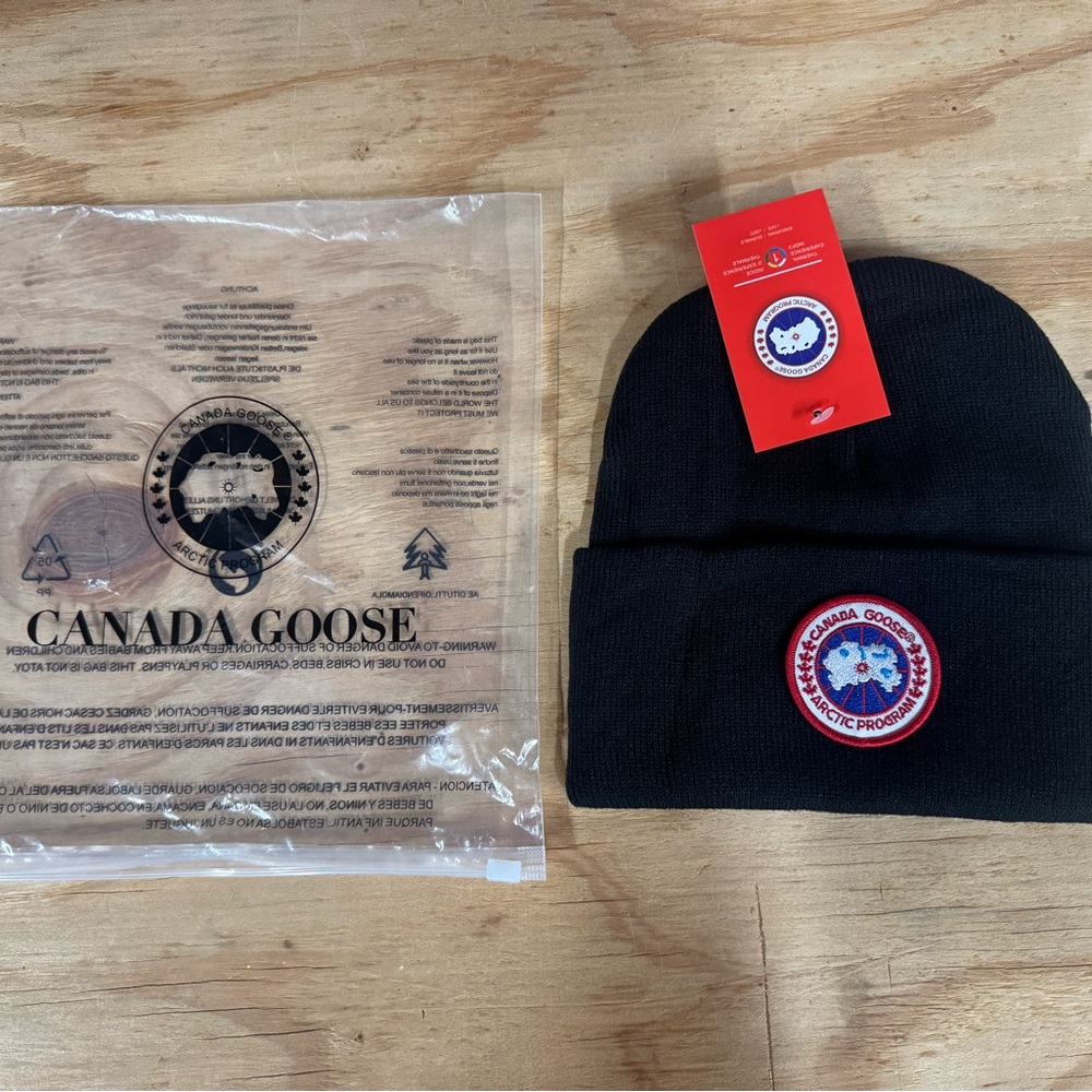 Canada Goose Black Arctic Program Patch Beanie - image 1